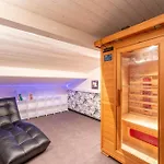 Avec Jacuzzi Sauna